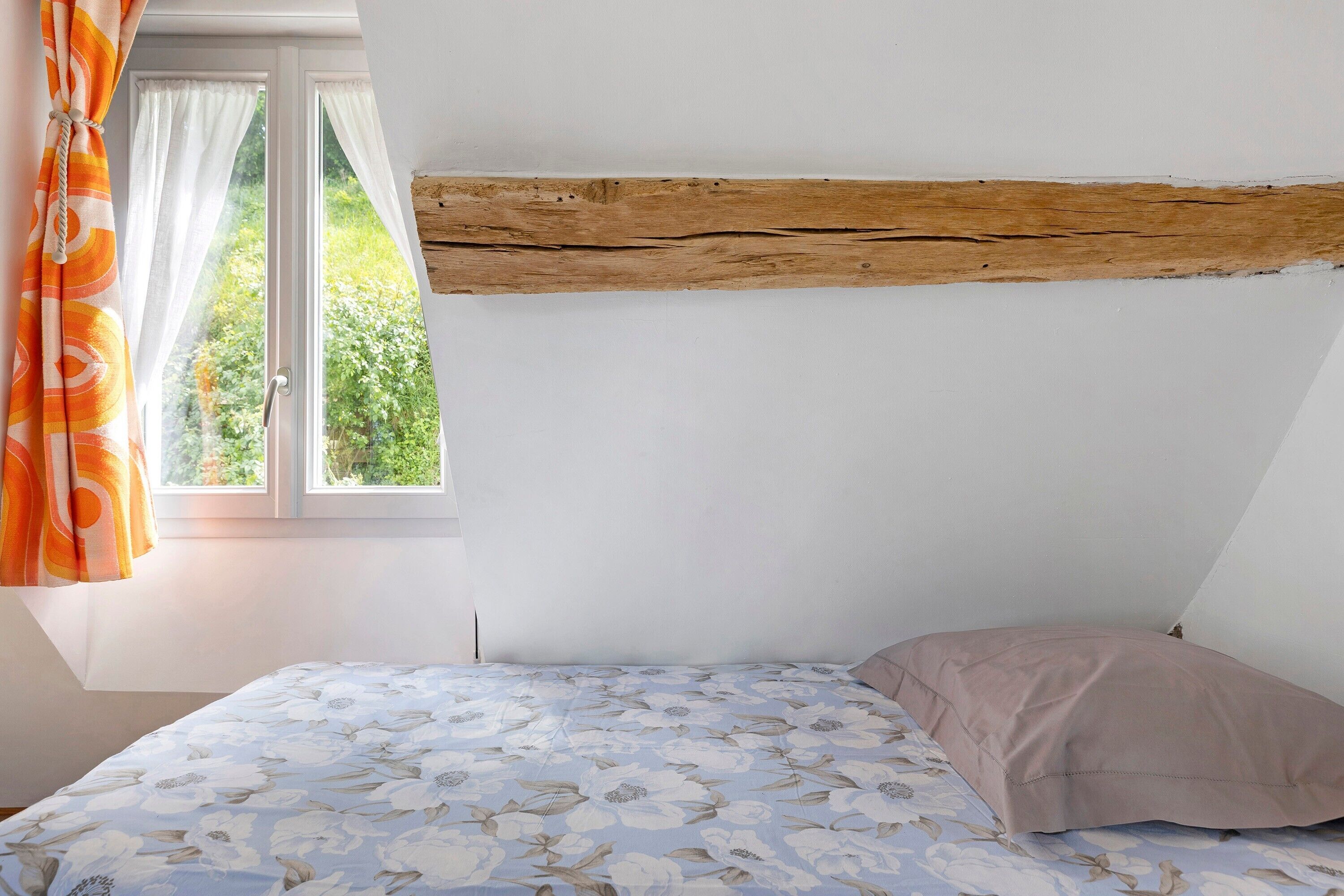 2 chambres, fer et planche à repasser, draps fournis
