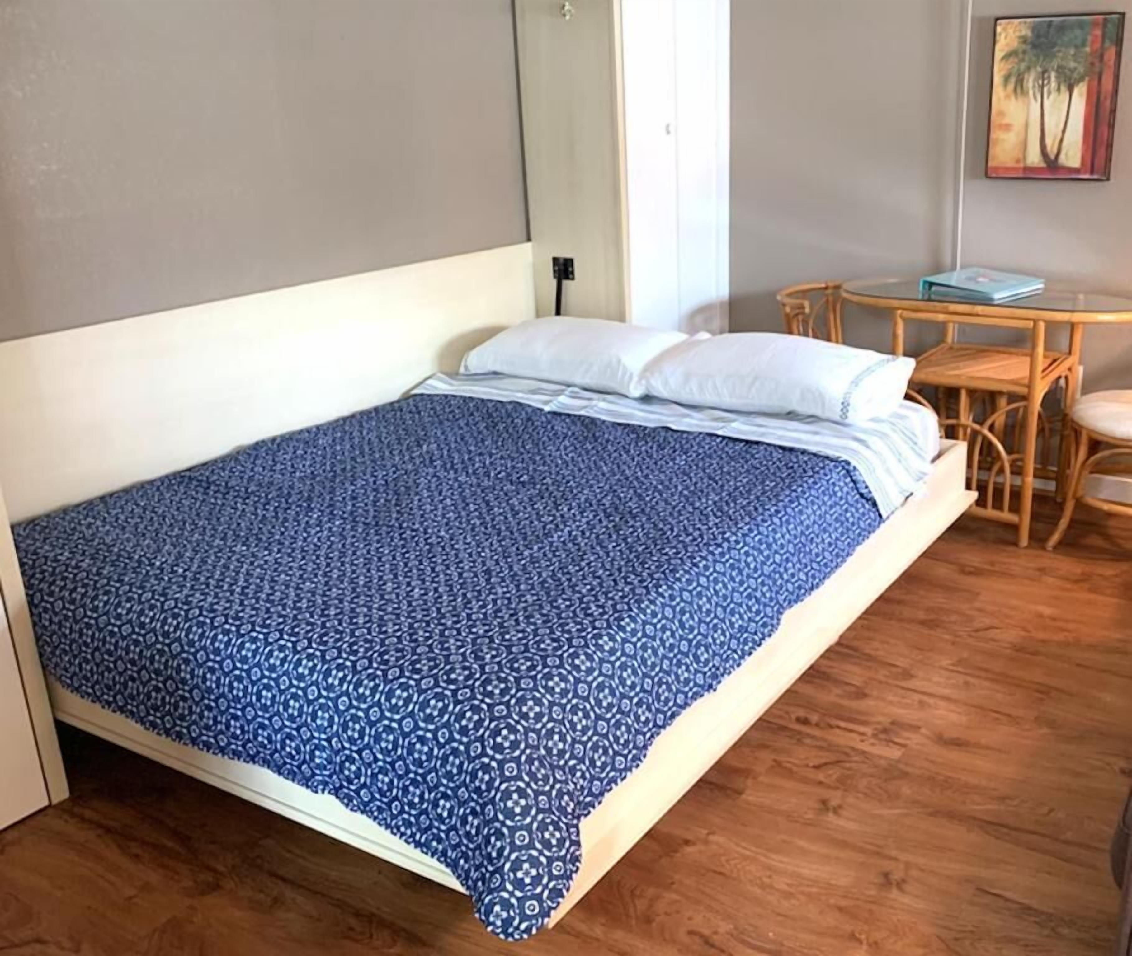 Deluxe Studio, Patio