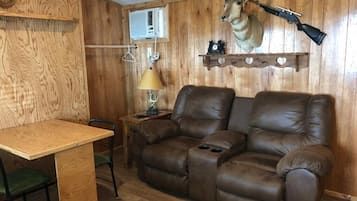 ู
ูุทูุฉ ุงูู
ุนูุดุฉ