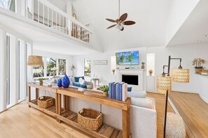 Living area - Seabrook Exclusives | 2413 High Hammock (Seabrook Island)