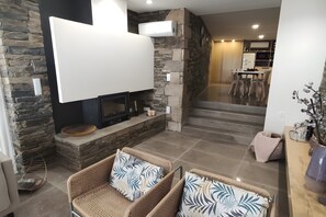 Living area - Local Accommodation – Douro Barcos House (Barcos)