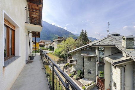 Property grounds. Le Foyer – Relax in Val d'Ayas