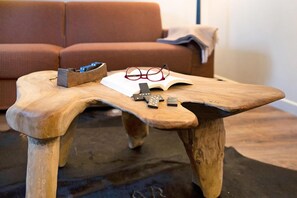 Interior - Apartment 'Chalet Sonne Superior' with Mountain View, Shared Garden and Wi-Fi (Teola)