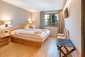2 bedrooms, WiFi, bed sheets - Apartment 'Chalet Sonne Superior' with Mountain View, Shared Garden and Wi-Fi (Teola)