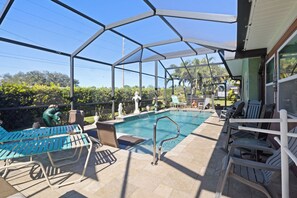 Outdoor pool, a heated pool - A one of a kind oasis, 7 miles from beautiful Annamarie Island IMG academy (Bradenton)