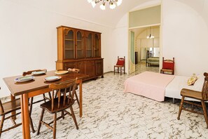 2 habitaciones, wifi gratis y ropa de cama 
