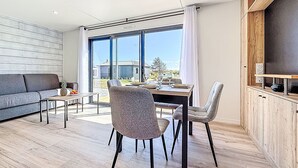 Dining - Le Chalet du Rohu by Interhome (Quiberon)