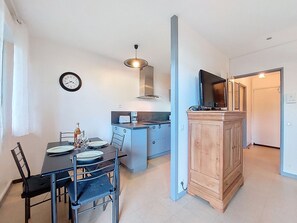 Dining - Dunes de Nauzan by Interhome (Vaux Sur Mer)