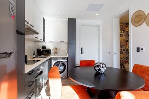 Fridge, microwave, oven, coffee/tea maker - 1BR first floor, pool, gym, and artificial beach (Punta Cana)