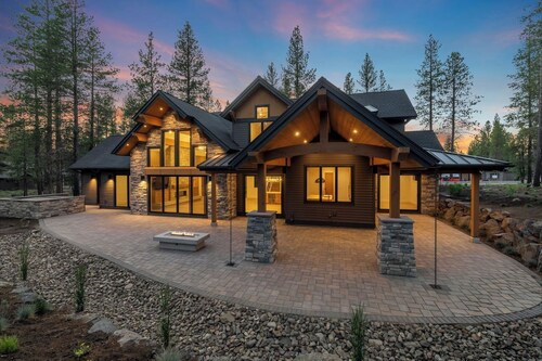 Caldera Clubhouse - Award winning, custom, family-friendly Sunriver retreat