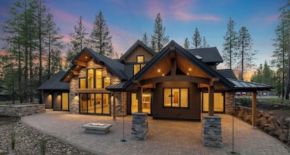 Caldera Clubhouse - Award winning, custom, family-friendly Sunriver retreat