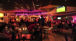 Bar (on property) - Family Getaway at 5-Star Campsite – Beach, Playgrounds & Relaxation Steps Away (Saint-Jean-de-Monts)