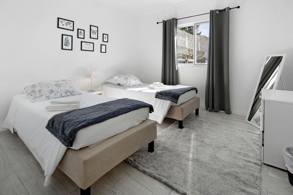 2 chambres, fer et planche à repasser, Wi-Fi, literie fournie