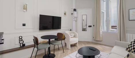 TV