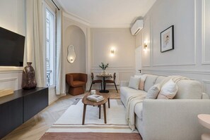 TV - Nice apartment 1BDR/4PAX in Opera (Paris)