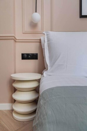 1 bedroom, desk, iron/ironing board, travel cot - Splendid apartment 1BDR/4PAX in the city center (Paris)