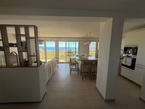 Interior - VAL D'AZUR Panoramic Sea View - Air-conditioned 4-room apartment - Center and Beach (Bandol)
