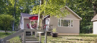 Have Lazy Days at Lazy Bear Landing on Glen Lake