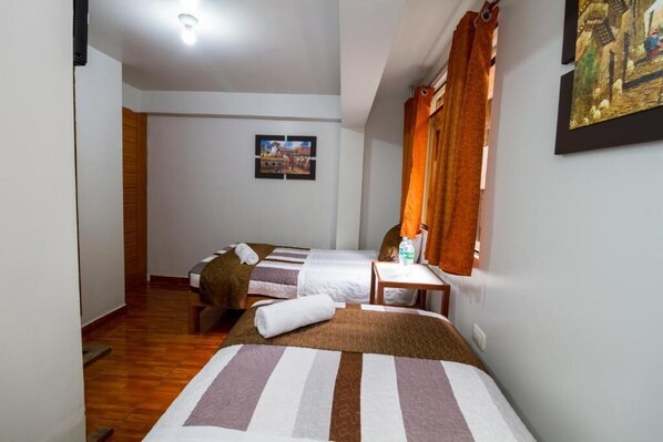 Classic Twin Room | Free WiFi