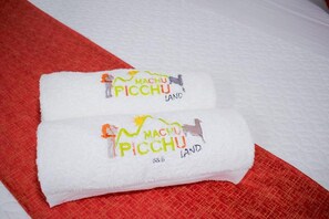 Classic Twin Room | Bathroom amenities - Machu Picchu Land (Aguas Calientes)