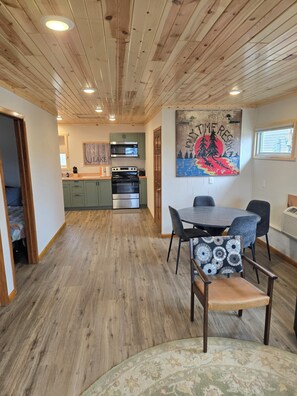 Dining - Sunset Haven on Clearwater Lake  (South Haven)