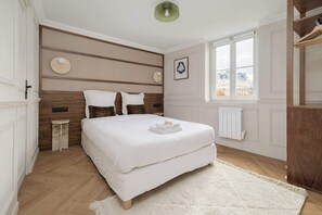 1 chambre, fer et planche à repasser, lit parapluie, Wi-Fi gratuit