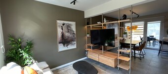 Design + 3 Workspaces + Starlink | 2 Bedrooms, 2 Bathrooms