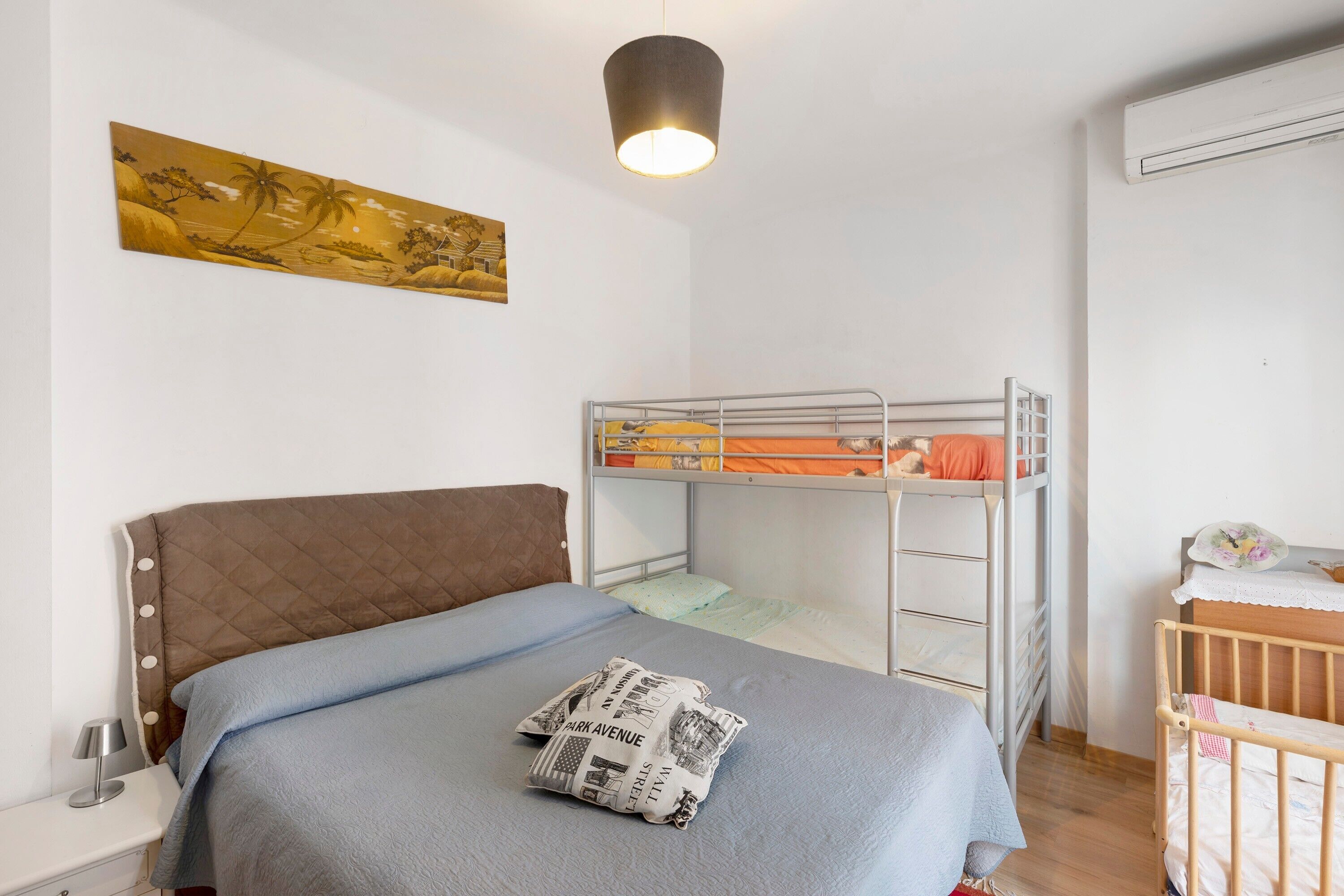 1 Schlafzimmer, Bügeleisen/Bügelbrett, Bettwäsche