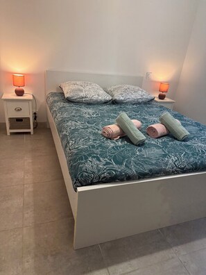3 bedrooms, Internet, bed sheets - Charming vacation home close to the Ocean (Léon)
