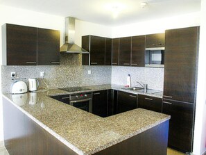 Apartment | 3 bedrooms - Exclusive Marina View Retreat (As Sifah)