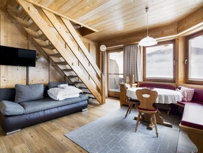 Living area - Waterfront Apartment 2 by Interhome (Zell am See)