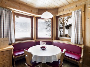 Dining - Waterfront Apartment 2 by Interhome (Zell am See)