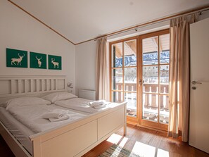 Room - Lodge Enzian 194 im Tauerndorf Enzingerboden by Interhome (Uttendorf)