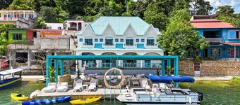Habitación para 6 personas con balcon frente al lago