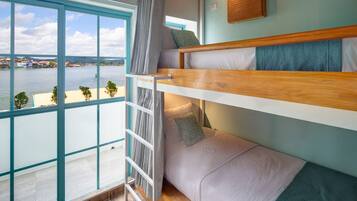 1 habitación, wifi y ropa de cama
