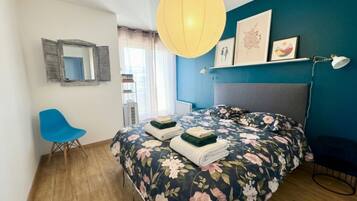 1 chambre, fer et planche Ă repasser, Wi-Fi, draps fournis