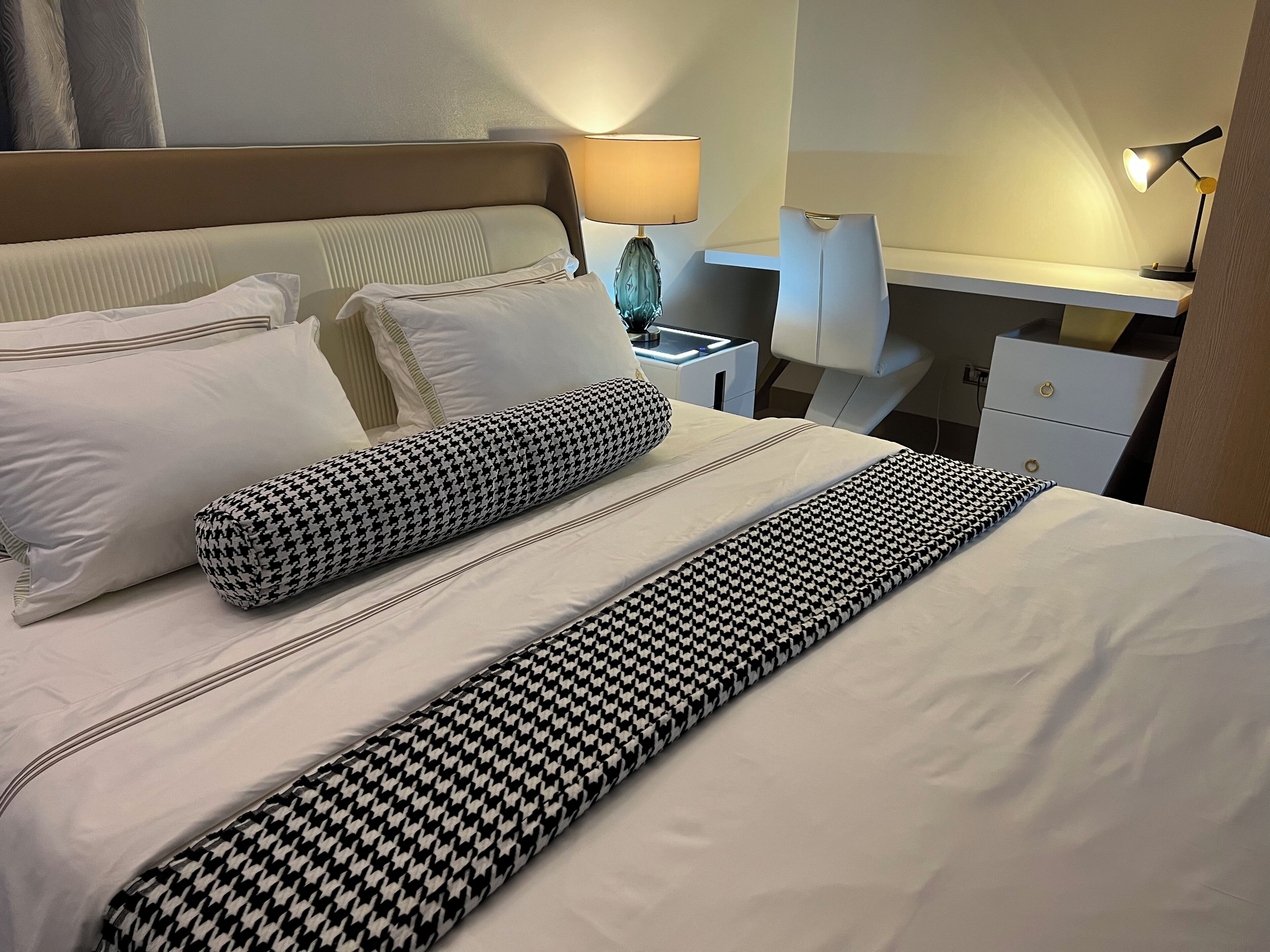 Luxury Apartment, Balcony, Sea View