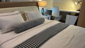 Luxury Apartment, Balcony, Sea View