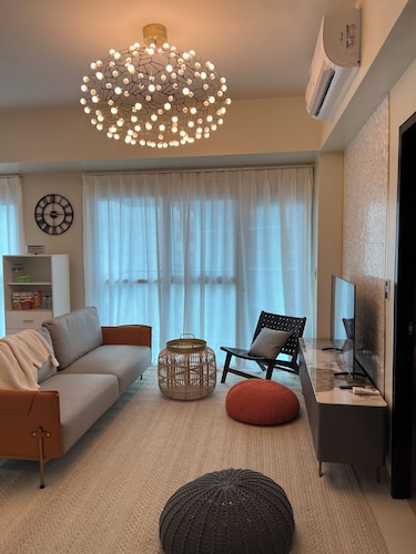 1BR Bayview Next to Okada Airports MOA