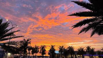 Luxury Apartment, Balcony, Sea View | Lake view