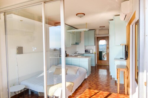 Apt in Sainte-Maxime: swimming pool and tennis.