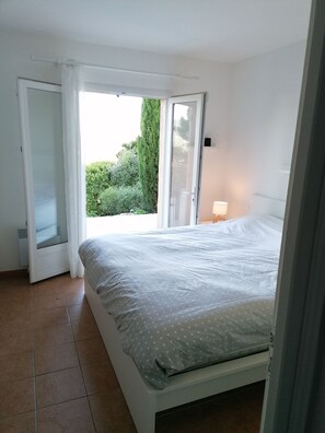 Room - Vrbo Property (Cavalaire-sur-Mer)