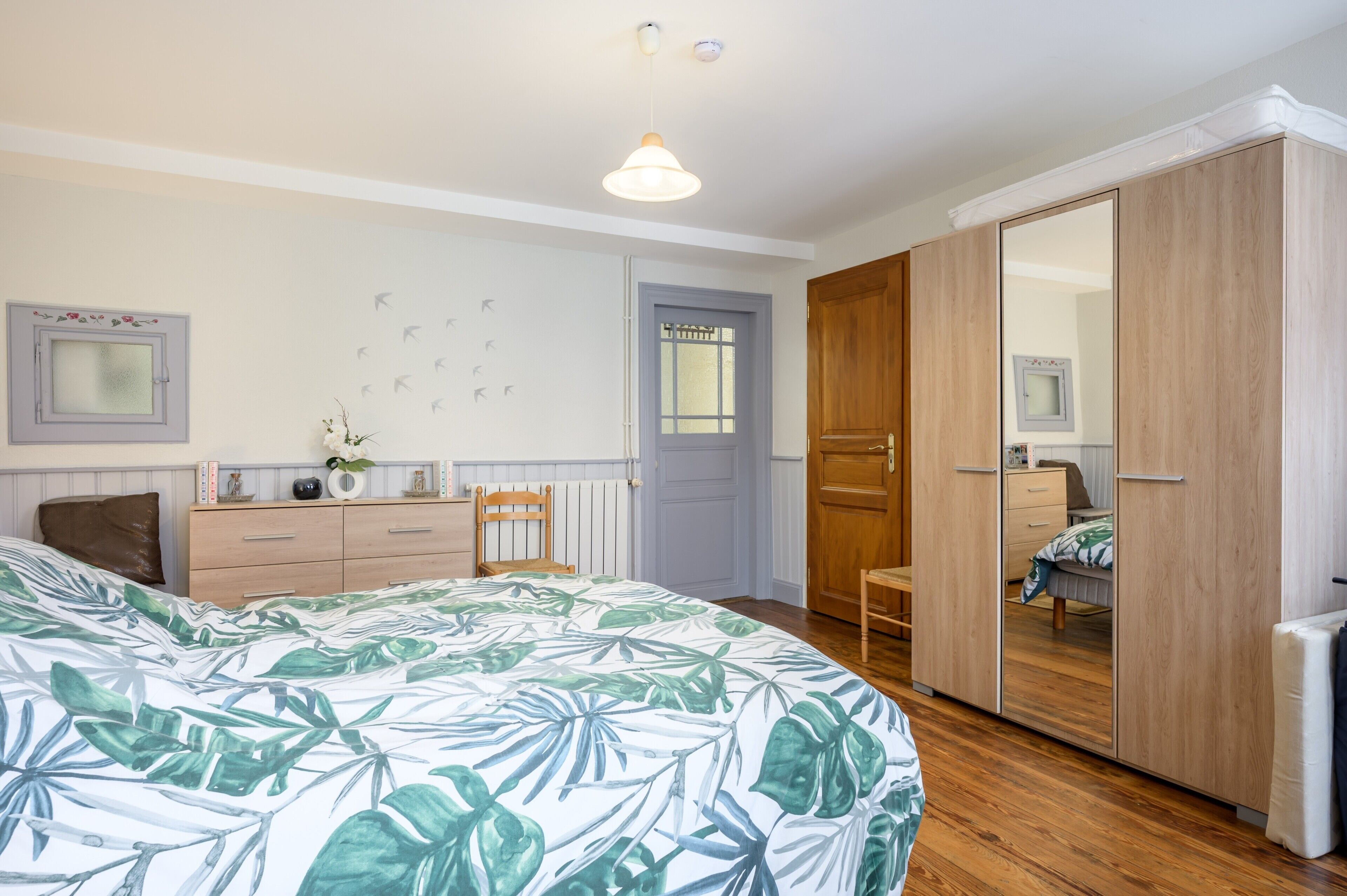 1 chambre, fer et planche à repasser, Wi-Fi, draps fournis