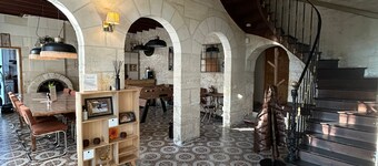 Château Sora, 6 air-conditioned rooms 6 bathrooms for 16 1 XL swimming pool