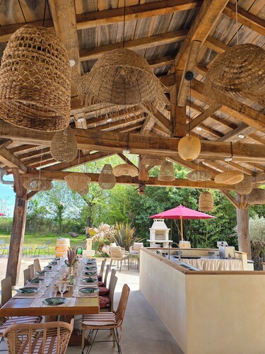 Château Sora, 6 air-conditioned rooms 6 bathrooms for 16 1 XL swimming pool