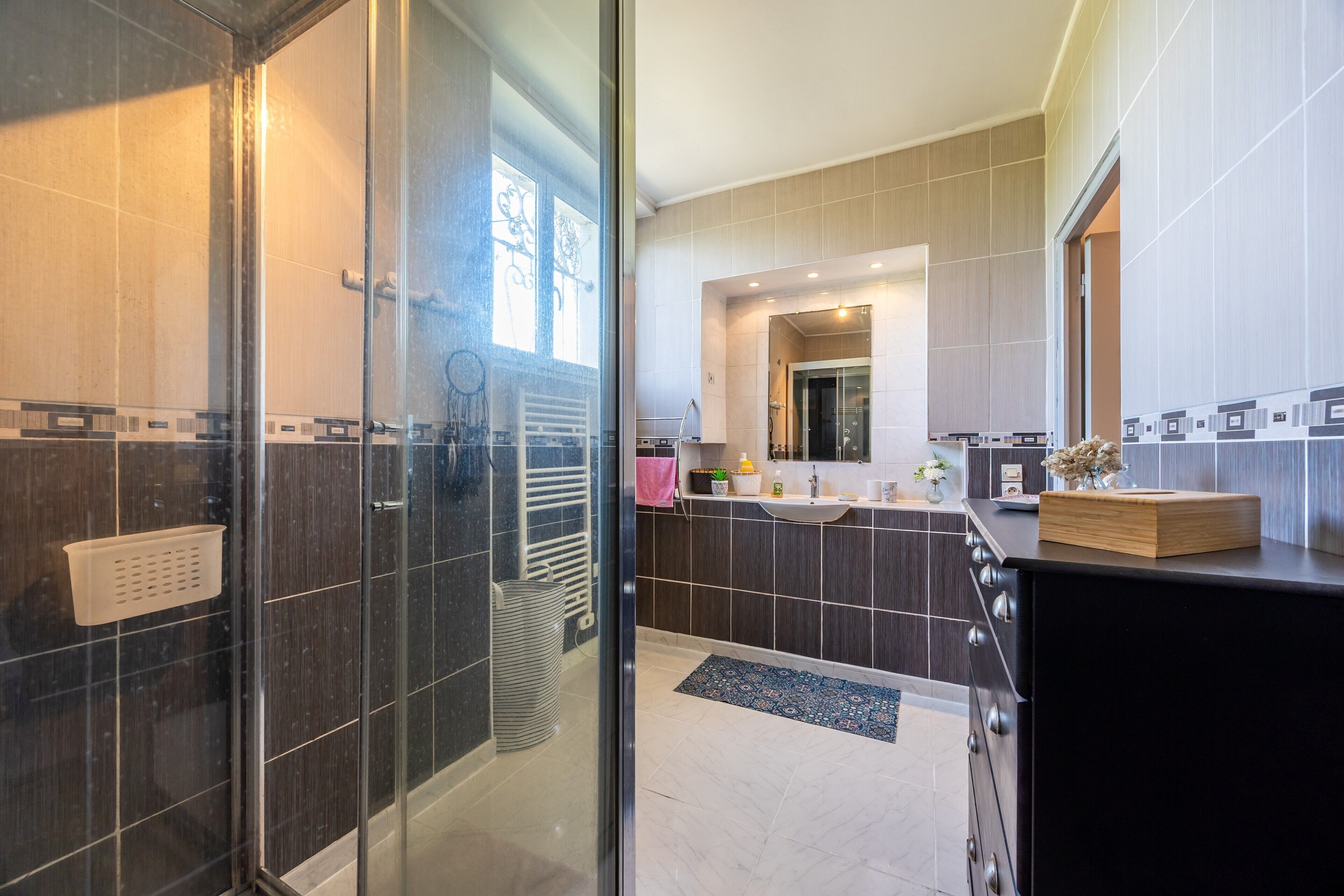 Een douche, een haardroger