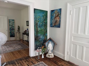 Interior - Wonderful Ex Pariah House, Wonderful location (Little Falls)