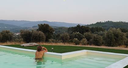Retreat in the silence of Beira Interior with breakfast included and AC