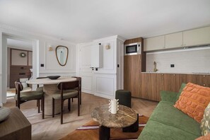 Interior - 4PAX flat in the center of Paris (Paris)