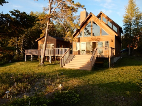 Exterior. Fantastic 3-bedroom house in Beaver Island perfect for your getaway